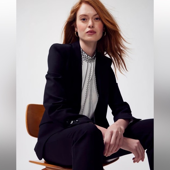 SOLD OUT WHITE HOUSE BLACK MARKET ALL SEASON BLAZER/JACKET BLACK 4 Petite NWT - Picture 3 of 7